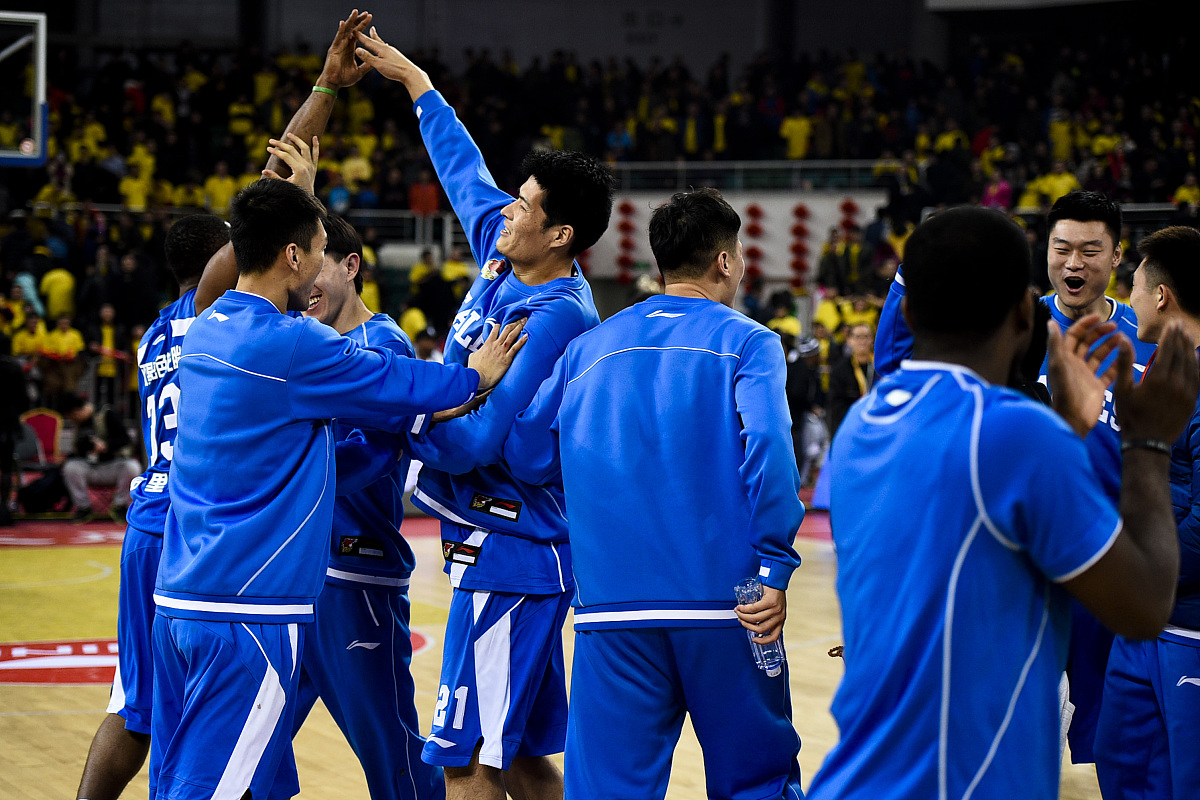 云开彩票app最新下载v.2025火爆交锋！两支球队战力争霸，令人热血沸腾