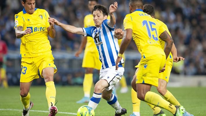 ayx游戏app官方版v.2025包含双方互交白卷：埃尔切战平马略卡的词条