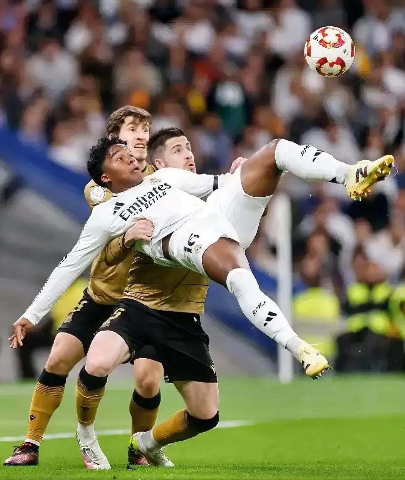 鳳凰彩票app下载v.2025皇家社会战胜对手，实力彰显一方(皇家社会强不强)