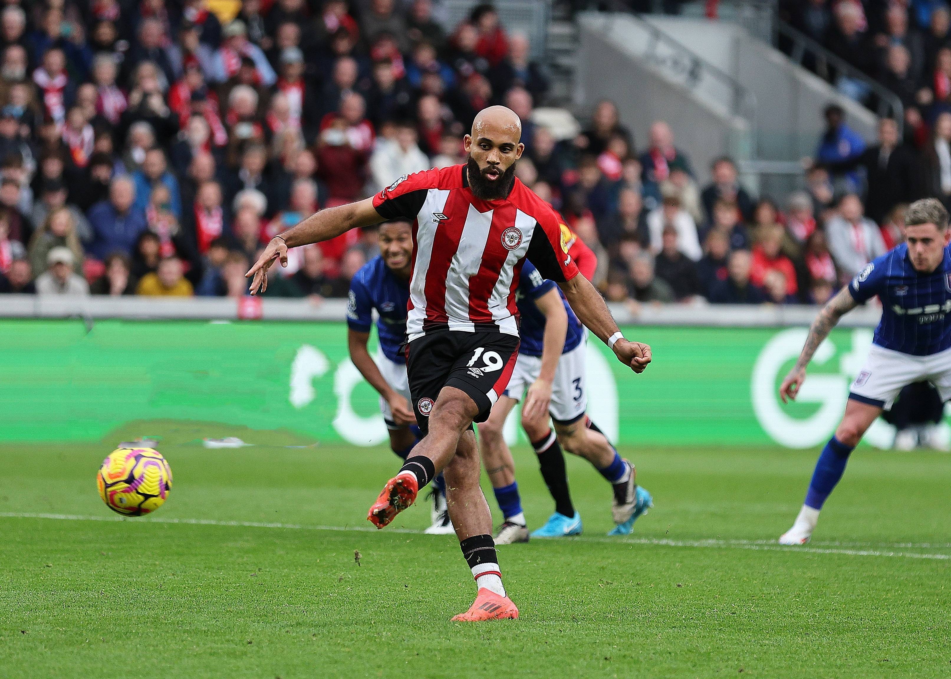 幸运彩welcome彩票大厅v.2025曼联客场惨败，球队未来前景备受关注