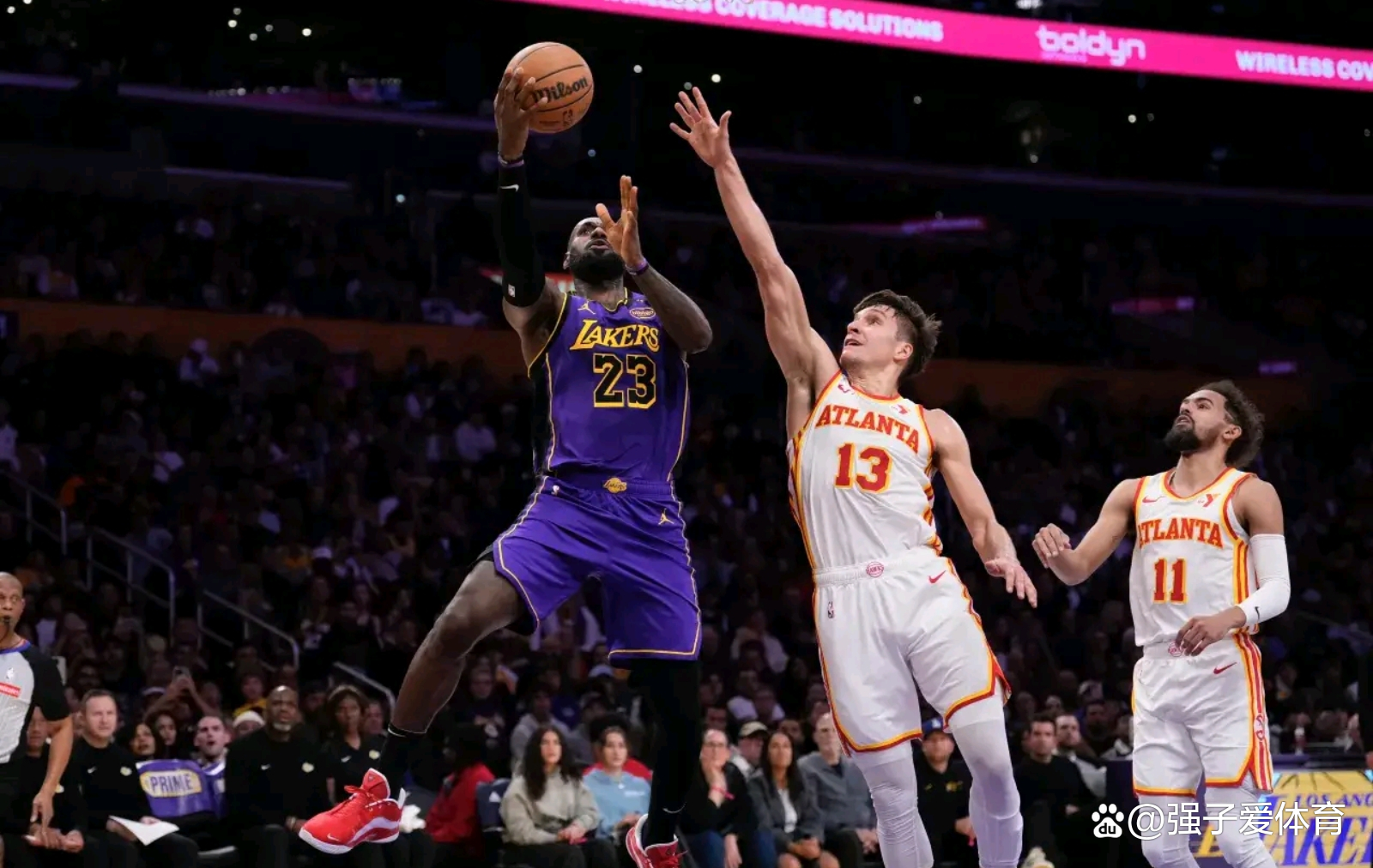 湖人连续战胜热火,詹姆斯状态飙升(湖人连续战胜热火,詹姆斯状态飙升) 湖人连续战胜热火,詹姆斯状态飙升(湖人连续战胜热火,詹姆斯状态飙升)