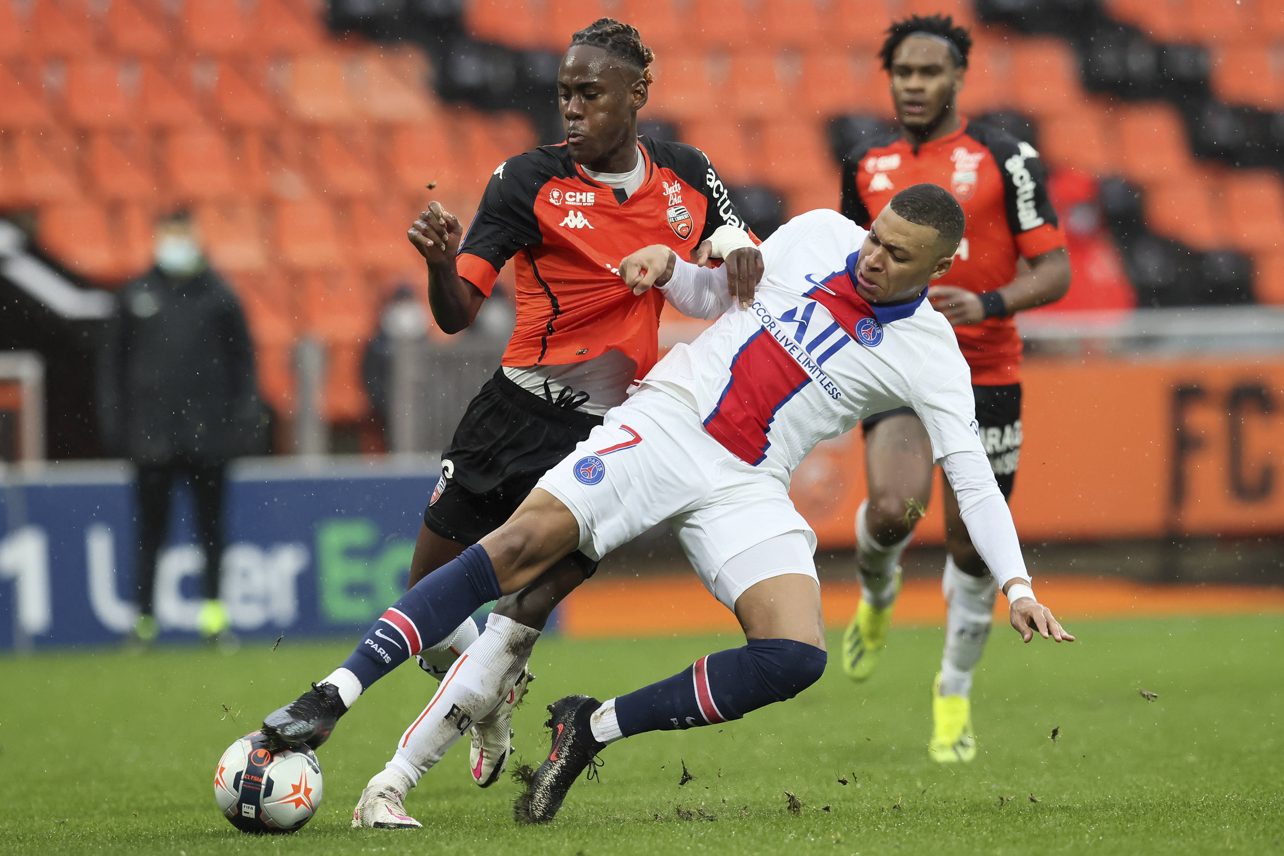 MK最新官网登录入口v.2026里昂队成功战胜尼斯队，保持良好比赛状态的简单介绍