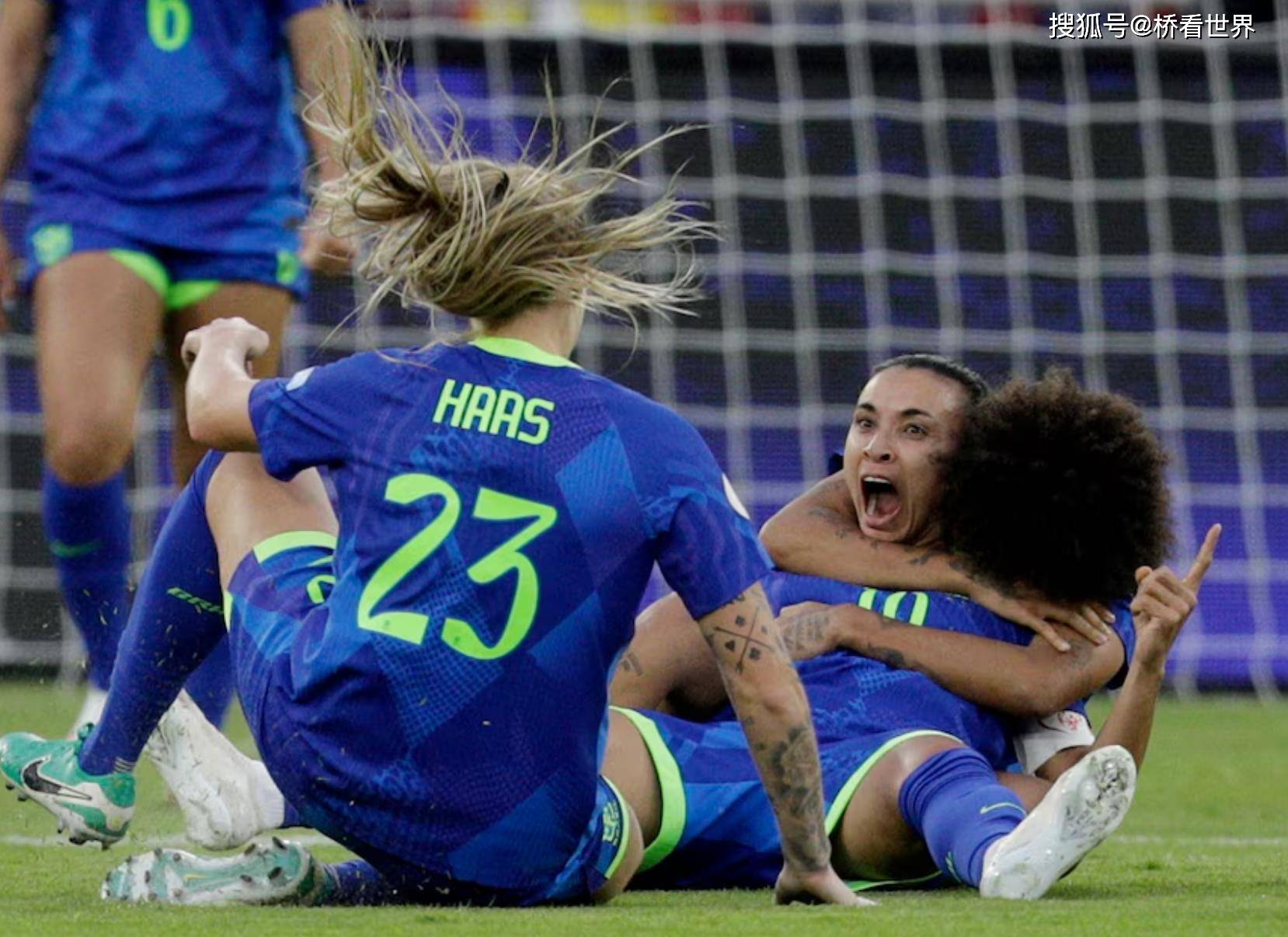 巴西队表现抢眼,女足锦标赛热议的简单介绍 巴西队表现抢眼,女足锦标赛热议的简单介绍