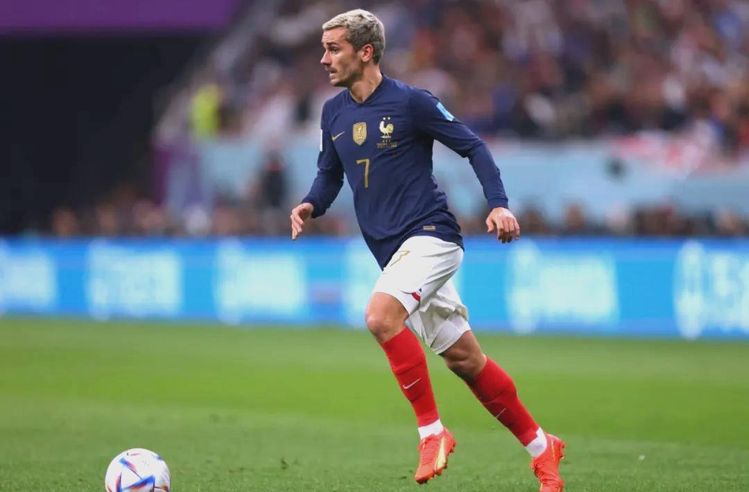 鳳凰彩票app下载v.2026包含法国队表现出色，成功进入半决赛的词条