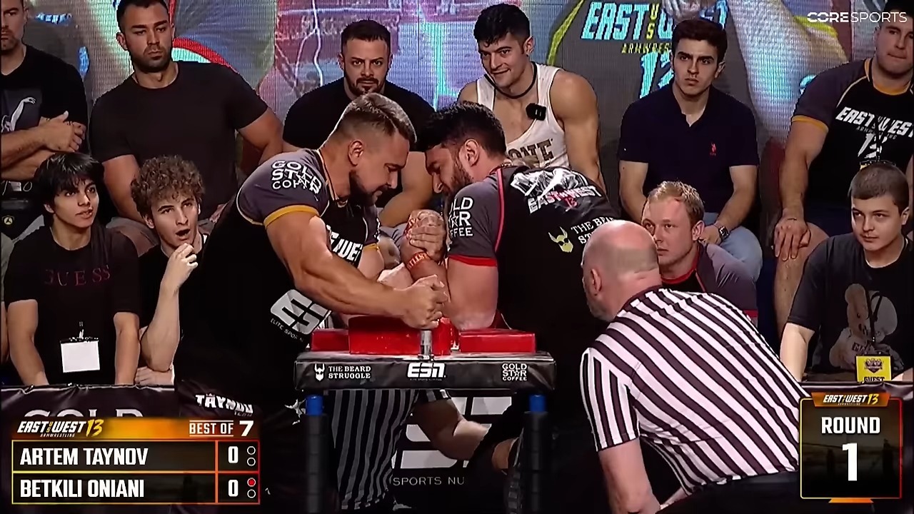 激烈的赛场上甲乙两队正在争夺冠亚军修改病句 激烈的赛场上甲乙两队正在争夺冠亚军修改病句