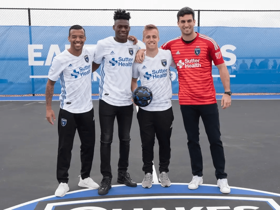 ayx游戏app官方版v.2026奥兰多主场惊险取胜，艾弗里-布拉德利力挽狂澜的简单介绍