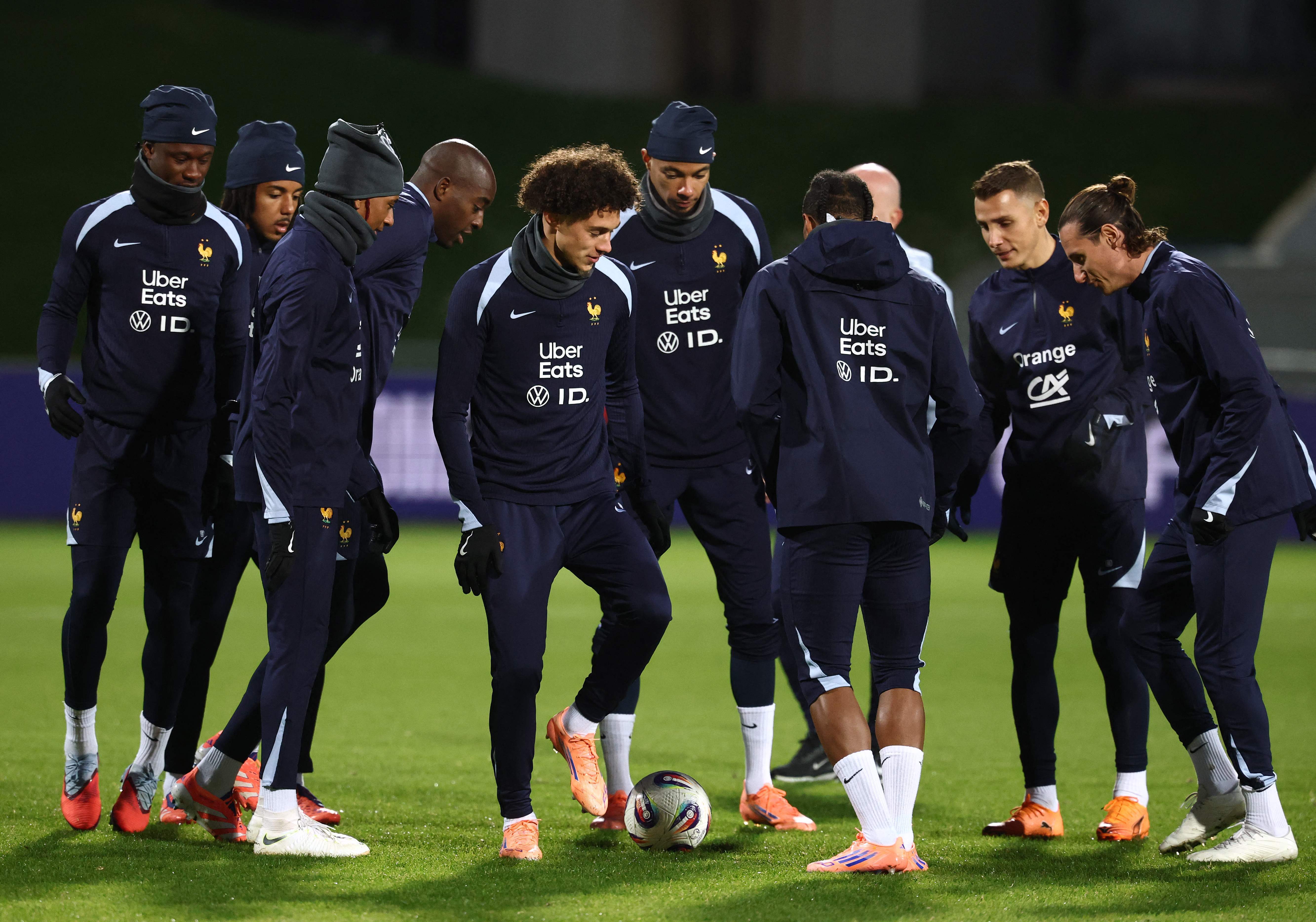 包含世界杯预选赛即将启动,备战进行中的词条 包含世界杯预选赛即将启动,备战进行中的词条