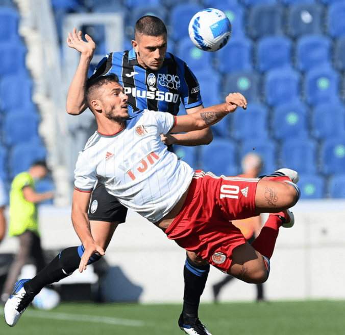 包含亚特兰大主场大败，遭遇不利局面的词条