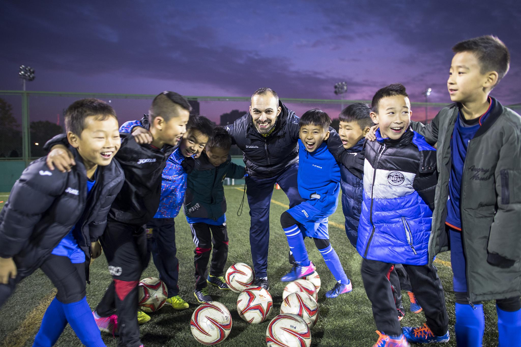 博亚体彩app登录入口v.2026亚洲职业足球竞技升级：球员技战术精益求精的简单介绍