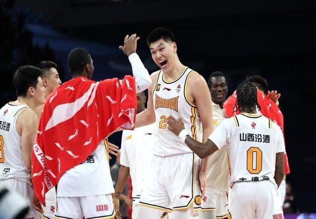 正规足球赌注appv.2026重庆篮球队在今日比赛中逆袭成功，取得胜利的简单介绍