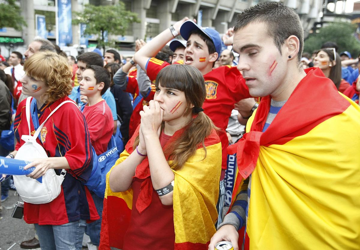 星空体彩官网appv.2026包含西班牙嘉年华：马德里德比球迷热情高涨的词条