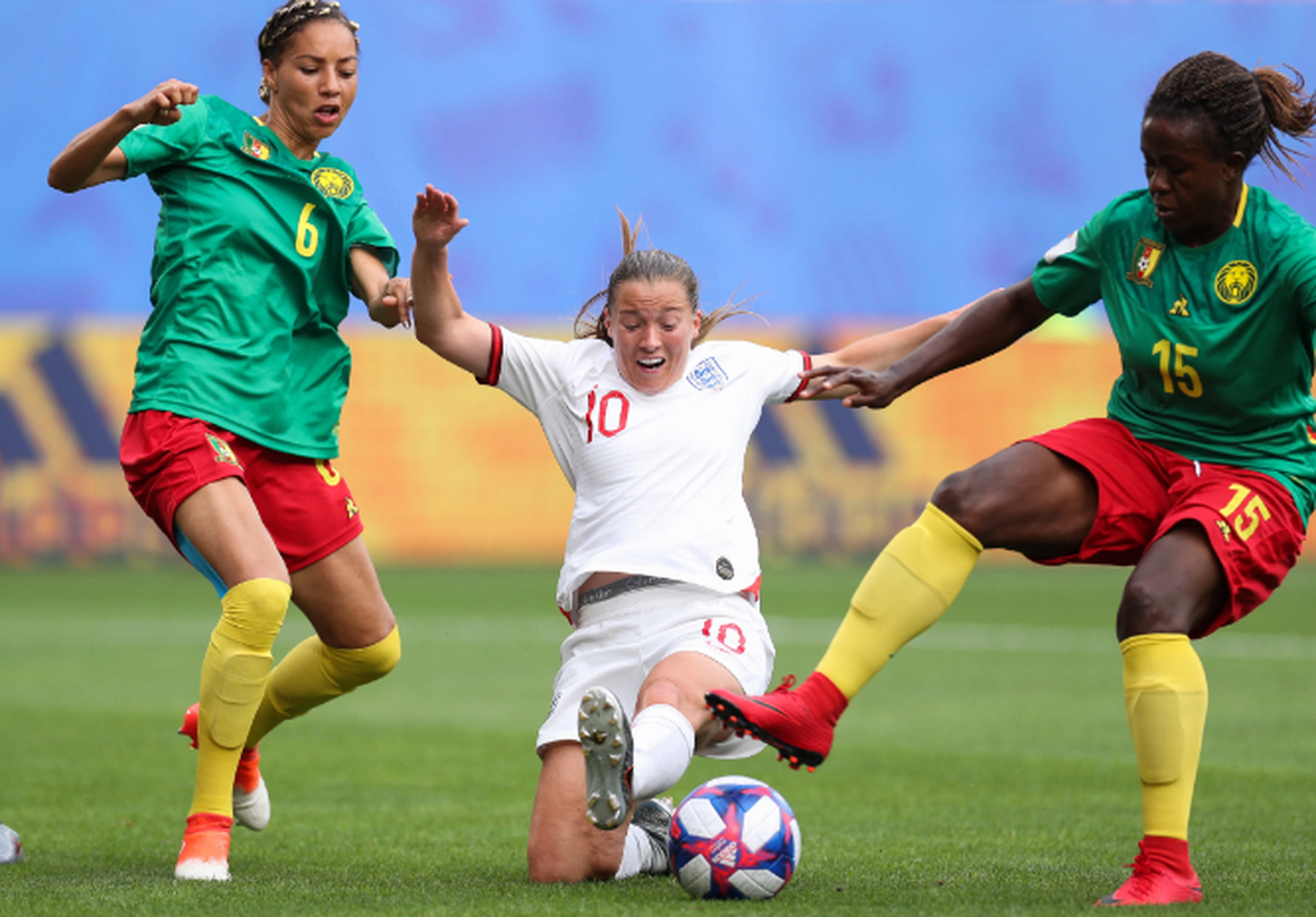 包含国际女足精彩对决上演,激情竞技令人惊艳的词条 包含国际女足精彩对决上演,激情竞技令人惊艳的词条