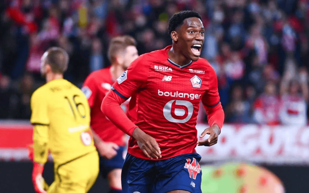 里昂球员积极备战下一场比赛，迎接激烈对决的简单介绍