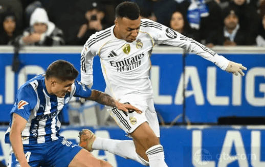 夏尔盖尼亚表现出色,助球队逆转胜利的简单介绍 夏尔盖尼亚表现出色,助球队逆转胜利的简单介绍