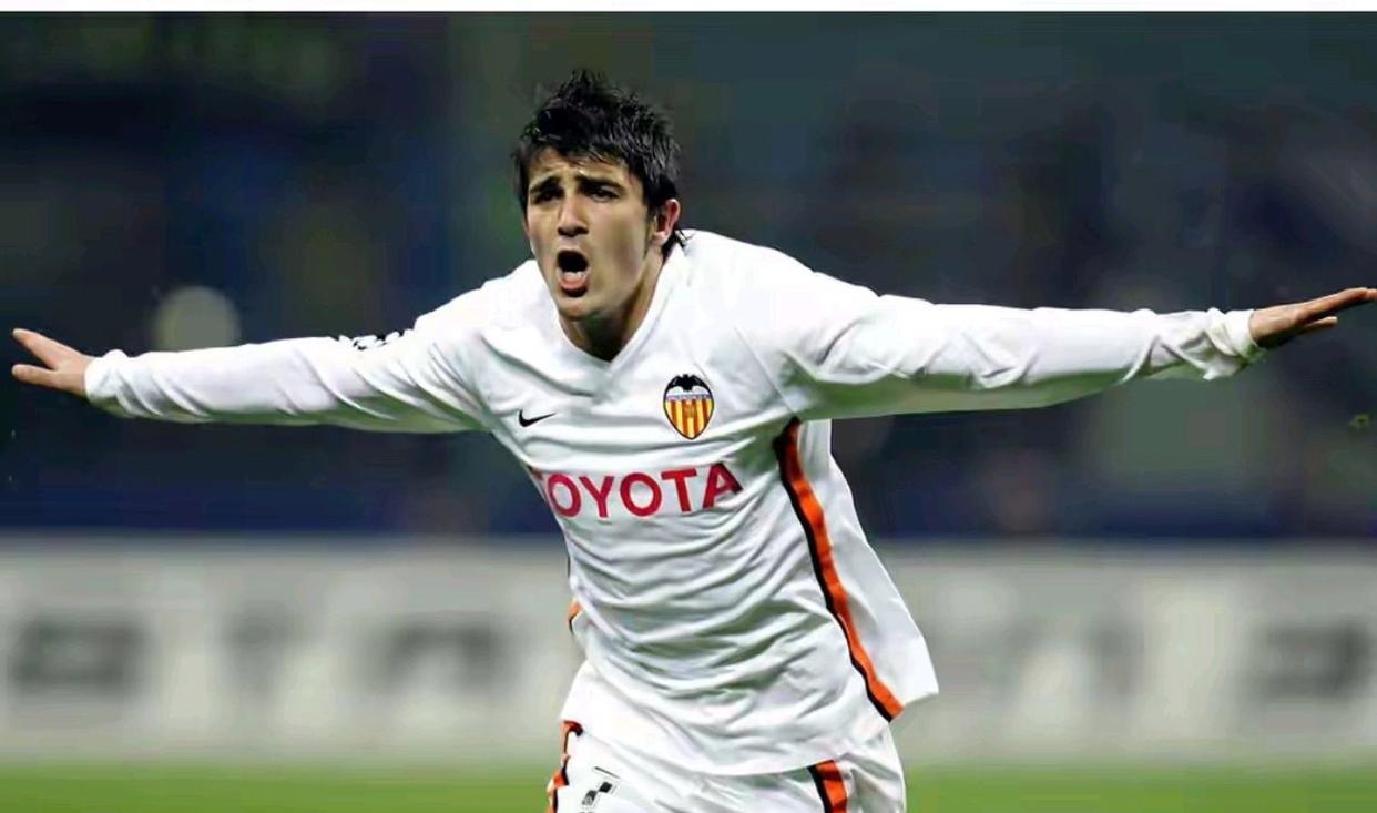 关于瓦伦西亚门将神勇扑救，力保球门安全的信息