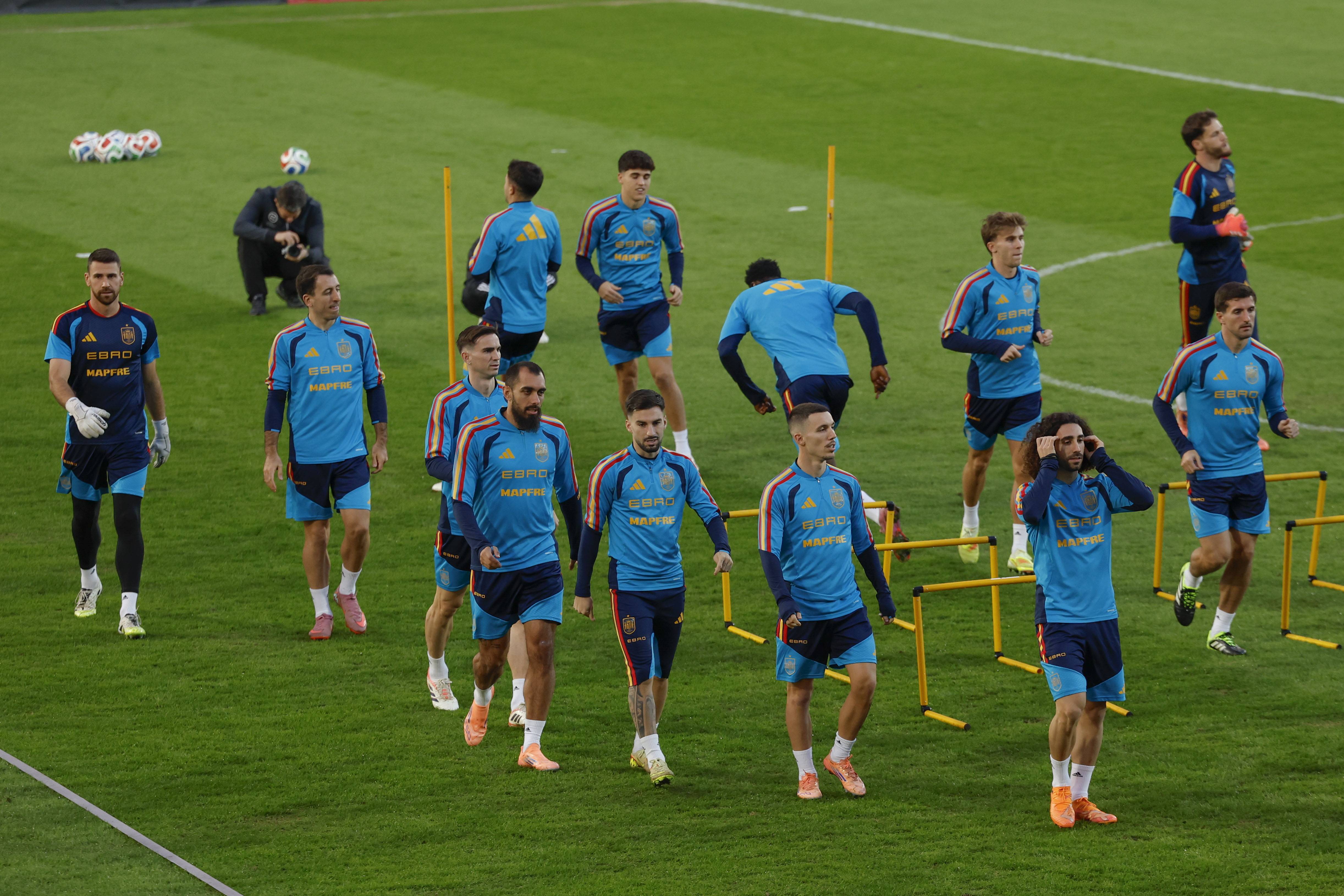 星空体彩官网appv.2026西班牙队在欧预赛中赢得胜利，实力稳固的简单介绍