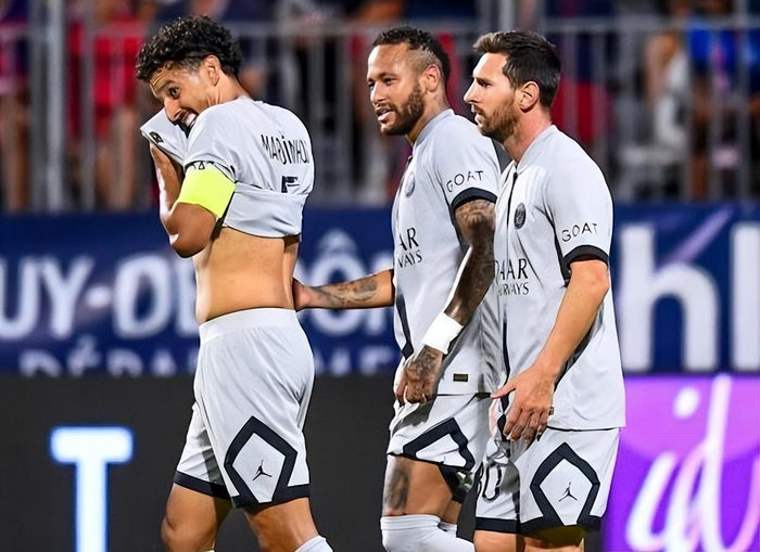 包含欧塞尔继续保持胜势，实现三连胜的词条