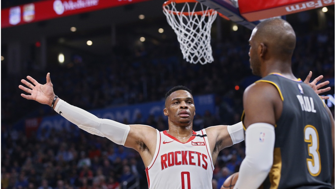 开拓者胜太阳，利拉德率队取得三连胜(开拓者球员利拉德)