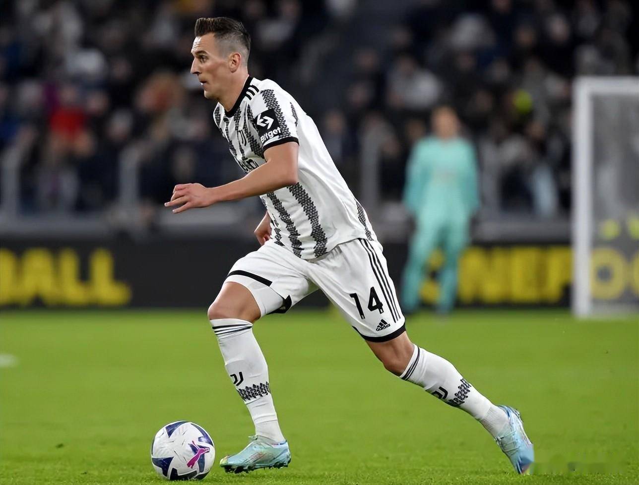 喜欢是棋逢对手爱是甘拜下风配图