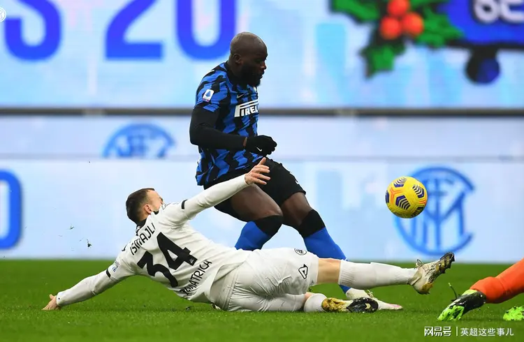 星空足球app官方版v.2026罗马客场大胜热那亚，积分榜上升的简单介绍