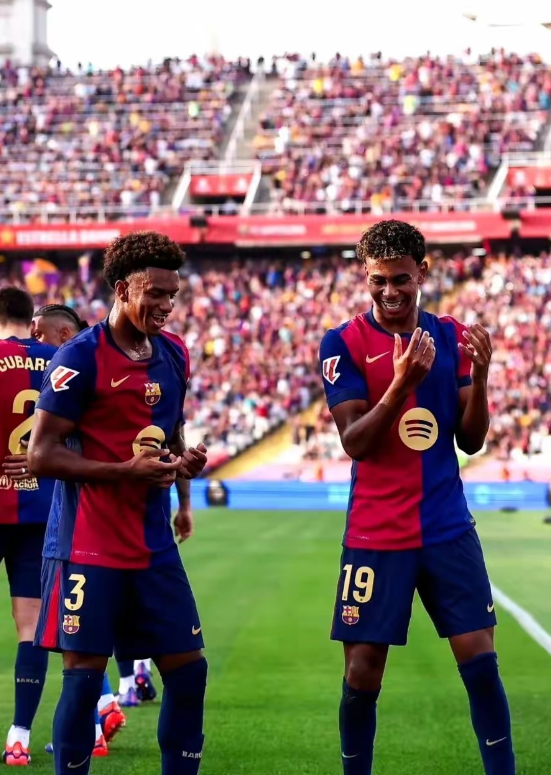 射手表现抢眼，凭借进球带领球队取胜的简单介绍