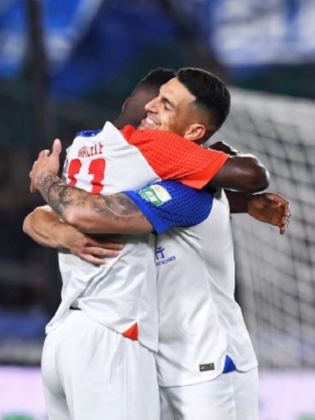 莱茵奥克芬族取得宝贵三分，继续领跑积分榜的简单介绍