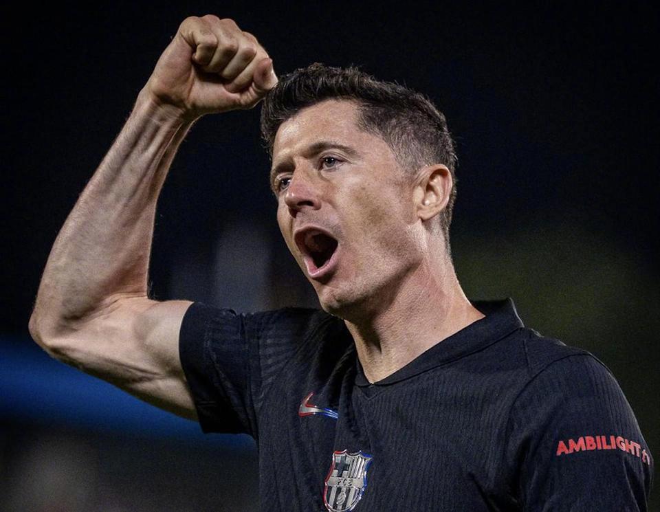 苹果pg麻将模拟器·comv.2026包含巴塞罗那球员梅开二度，完成帽子戏法的词条