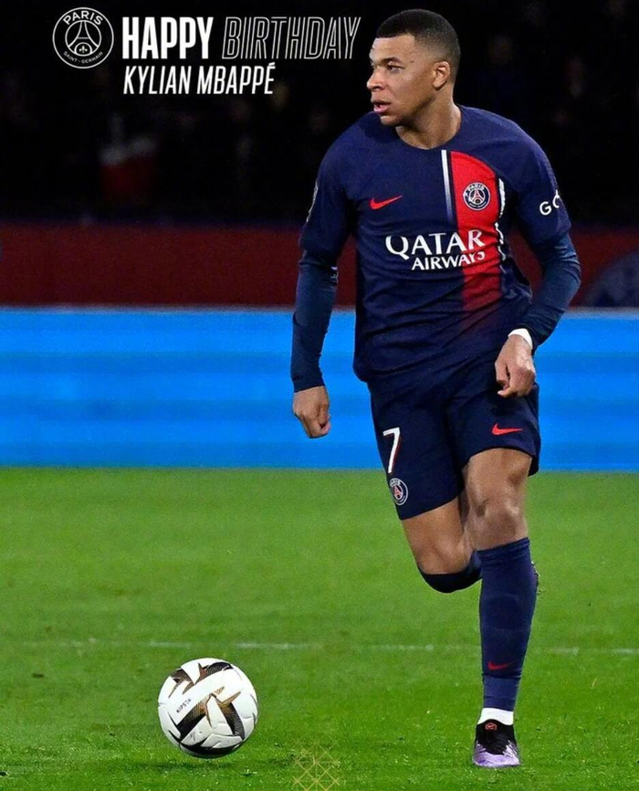 pg下载v.2026包含巴黎圣日耳曼连场破门晋级，姆巴佩成助攻王的词条