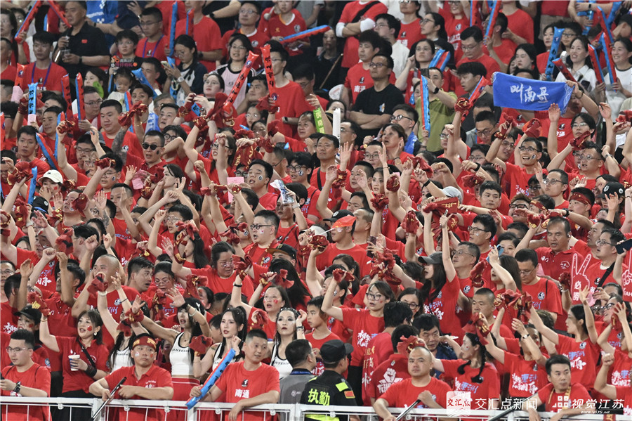 乐竞电竞官网入口v.2026关于杰出球员火力全开，领队率队冲刺胜利的信息