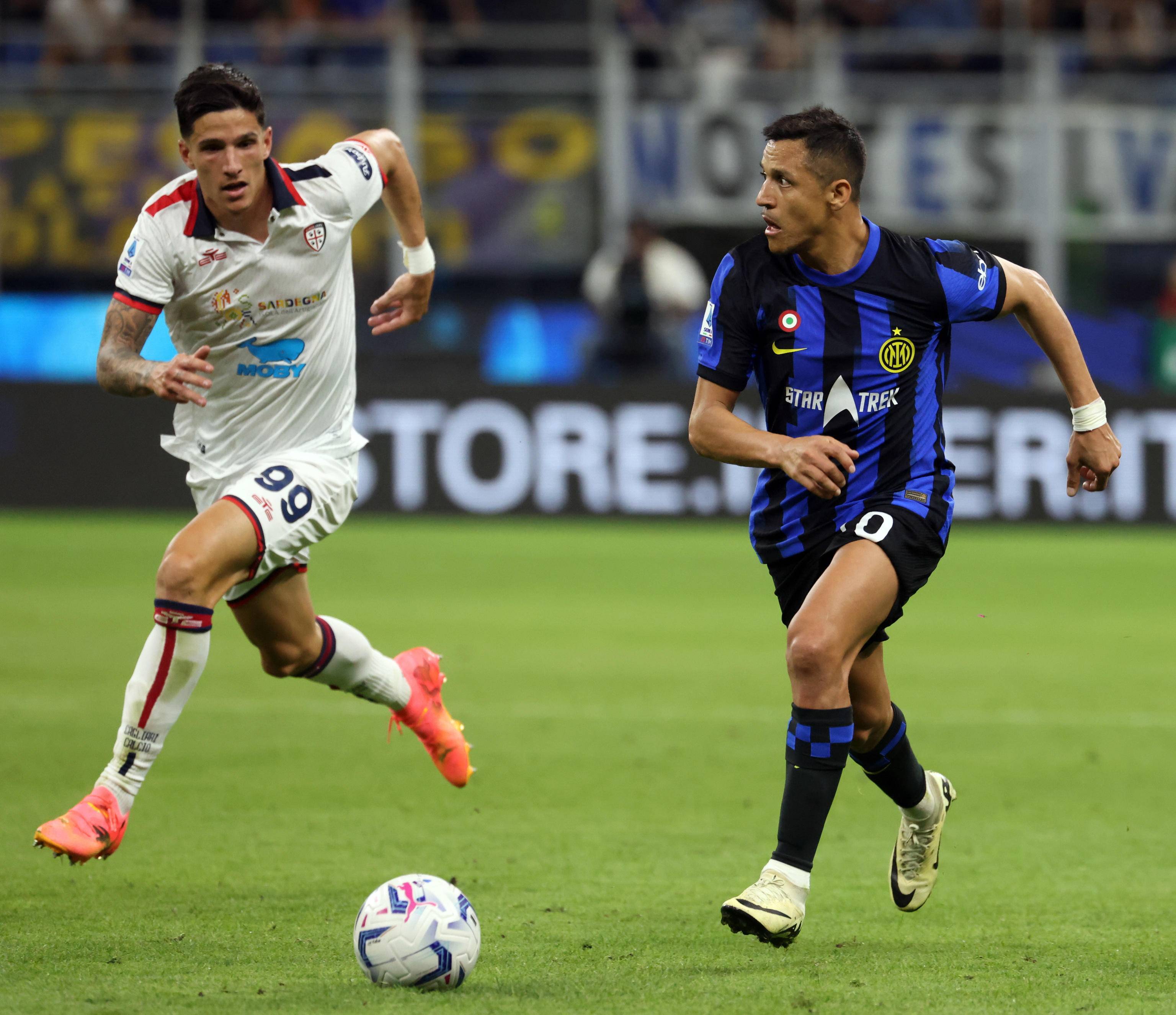 包含卡利亚里客场战平尤文图斯，表现出色的词条