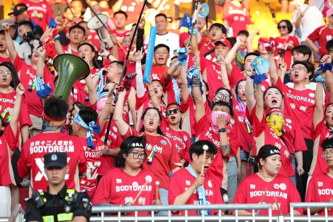 外围足球平台v.2026关于球队气氛和谐，团结一致为胜利而战的信息