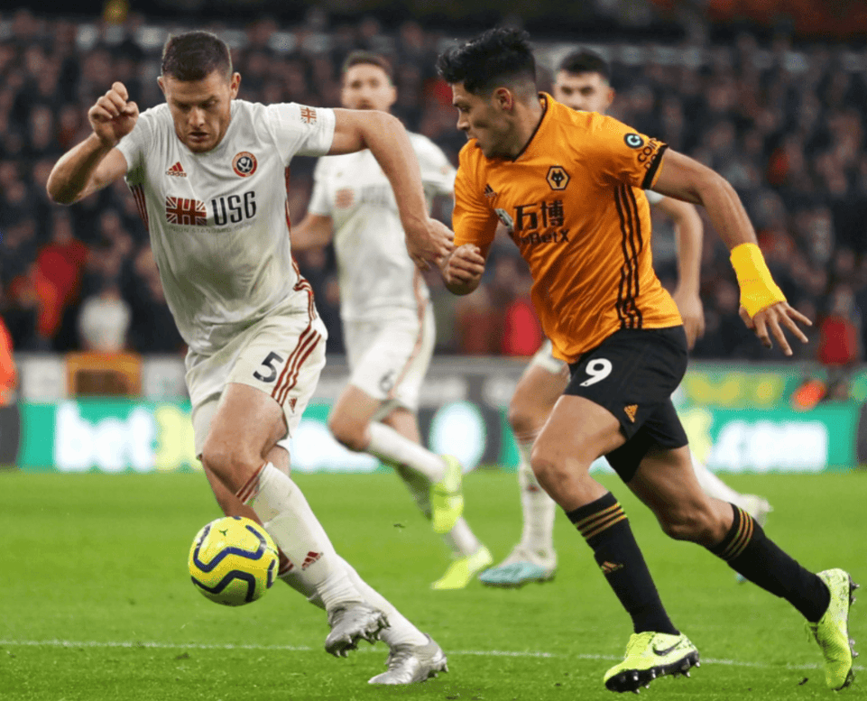 包含热刺后卫受伤，球队备战史诗级对决的词条